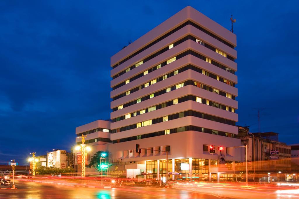 Thumrin Hotel Транг Экстерьер фото